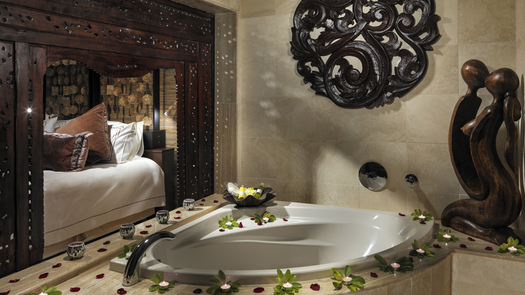 Hotel Royal Garden Villas & Spa